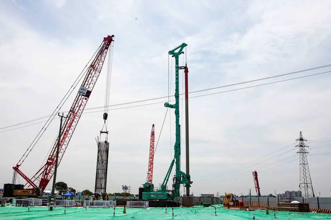 上海金泰大型旋挖機提前60天交出“新答卷” ，多快好省創(chuàng)新的施工紀錄